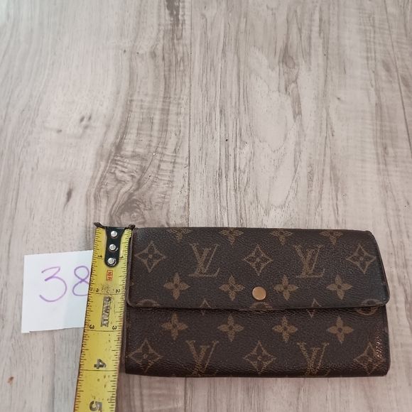Louis Vuitton Sarah Wallet  Monogram  Credit Long Wallet - Picture 15 of 15